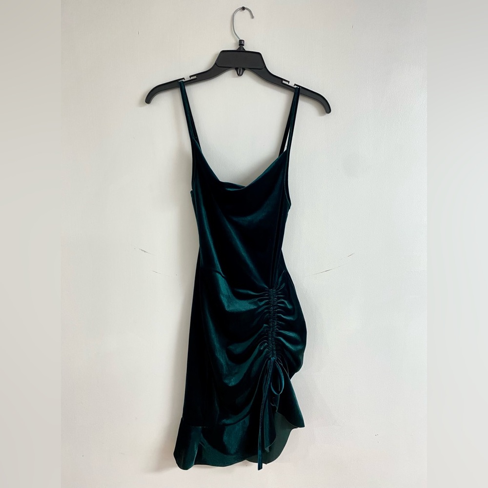 NEW VELVET DRESS